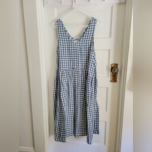 Not Perfect Linen Valley volume dress. Size XS